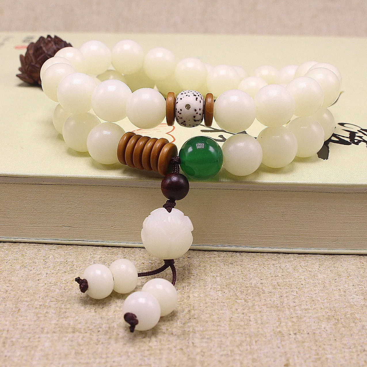 108 White Jade Bodhi Root Bracelets With Lotus Beads