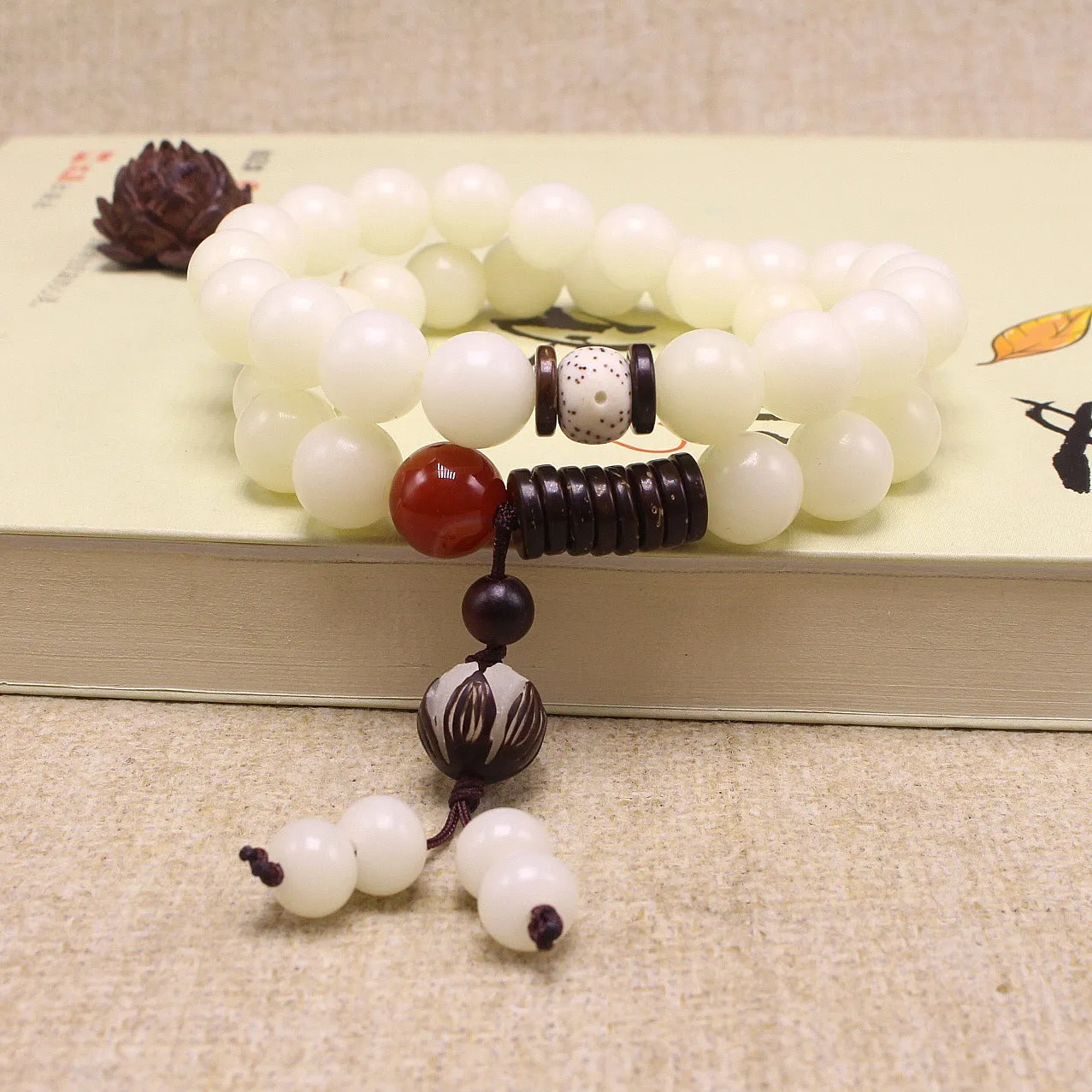 108 White Jade Bodhi Root Bracelets With Lotus Beads