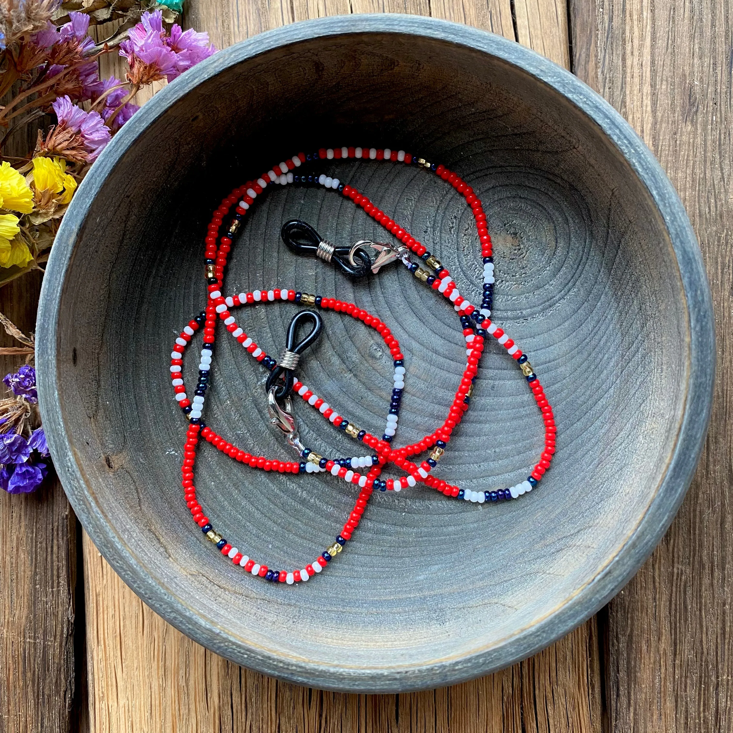 American Flag Glasses Chain, Red Blue White Seed Bead Eyeglass chain, Teacher Lanyard, Sunglasses strap, Patriotic lanyard, American jewelry