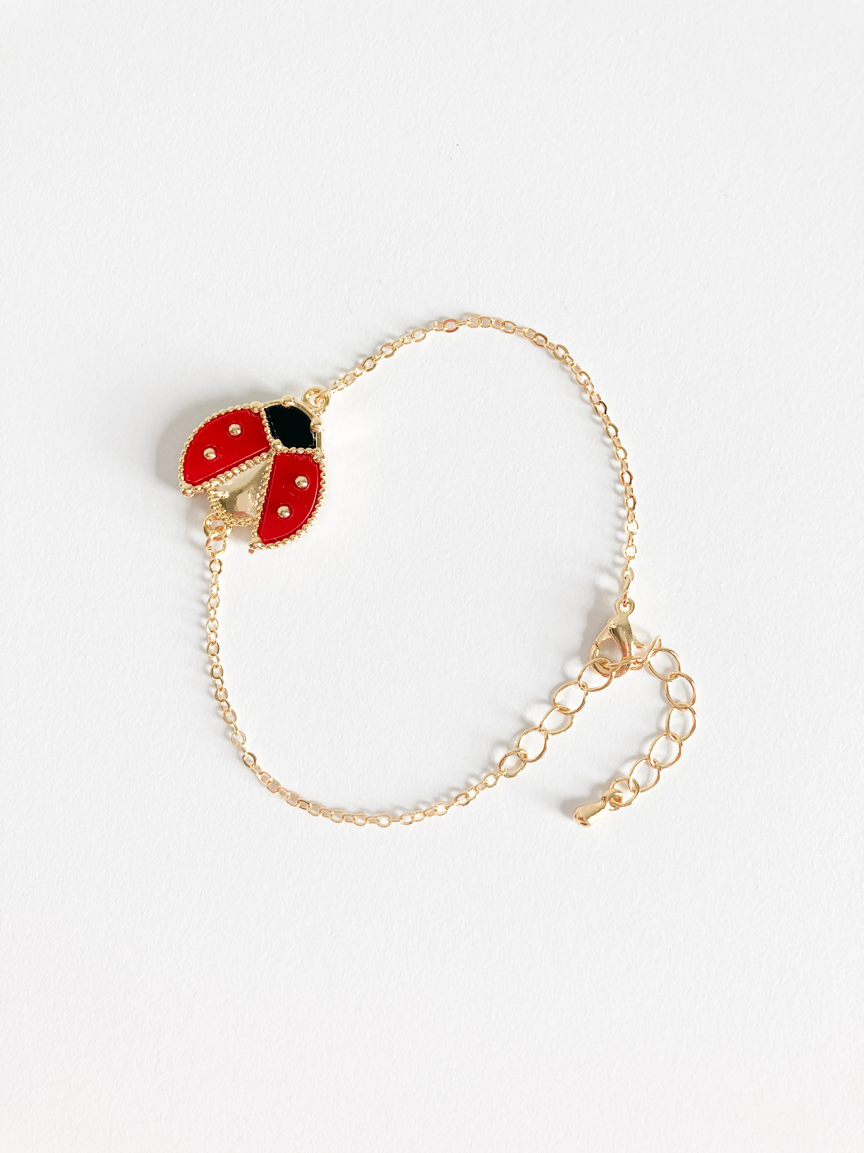 Carnelian and Onyx Ladybug Bracelet in Gold
