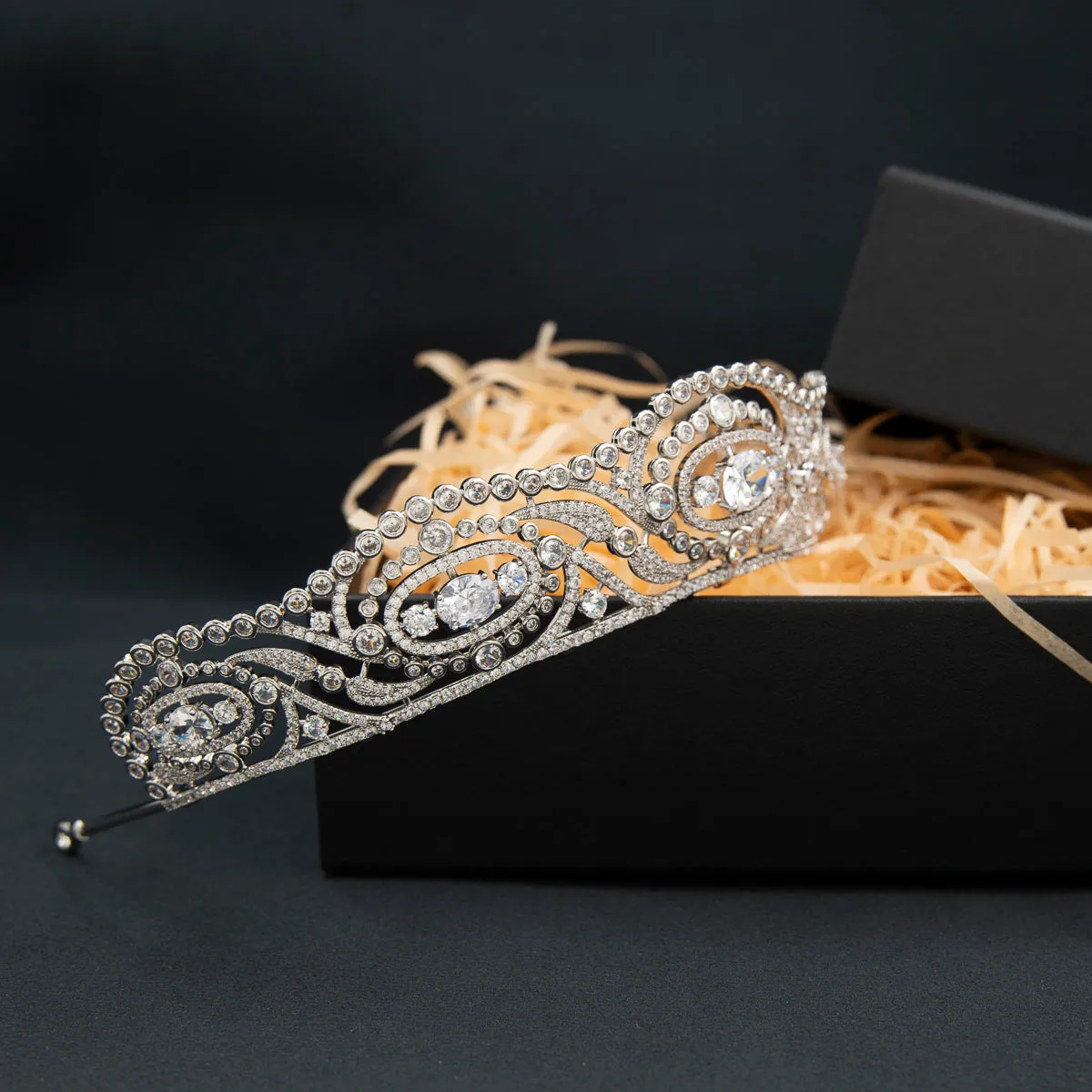 Duchess of Calabria's Replica Tiara,Cubic Zirconia Royal Tiara for Wedding,CH10375