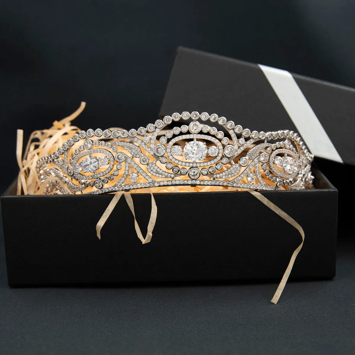 Duchess of Calabria's Replica Tiara,Cubic Zirconia Royal Tiara for Wedding,CH10375