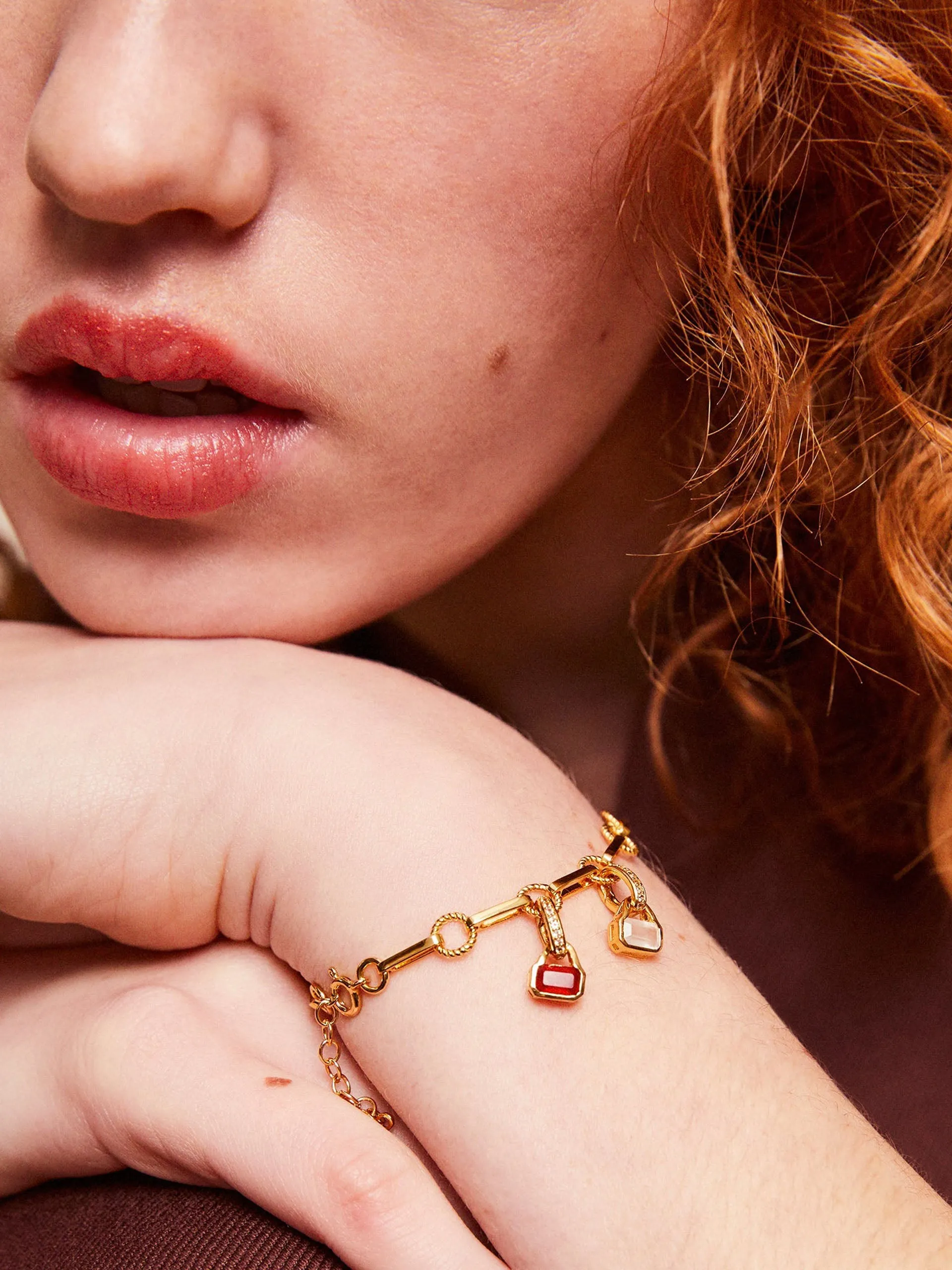 Gold twisted link vintage chain bracelet
