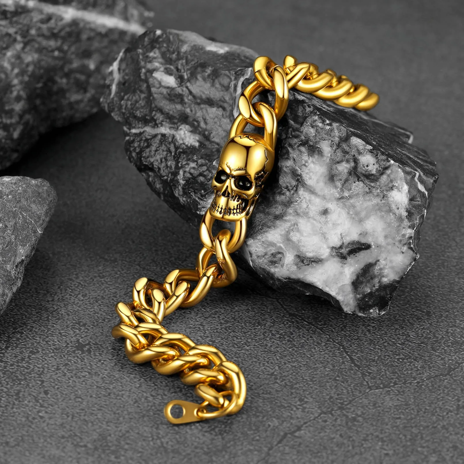 Gothic Heavy Cuban Chain Skull Bracelet For Men in Stainless Steel