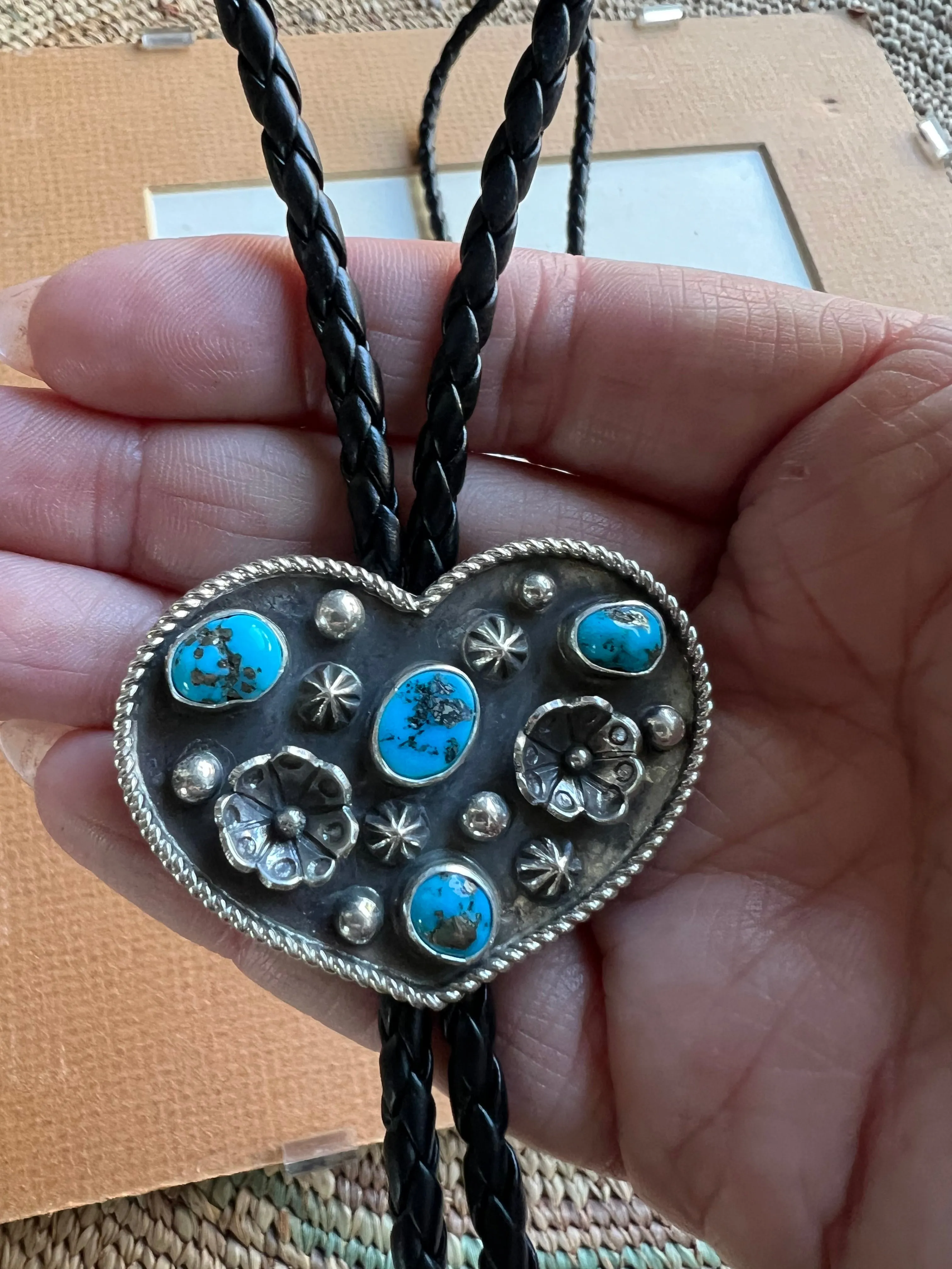 Heart Bolos