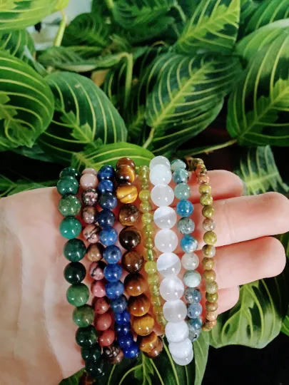 Mystery crystal bracelet- Crystal bracelets- Bracelets- Hippie bracelets- Witchy bracelets- Gifts- Birthday gifts- Jewelry- Crystals