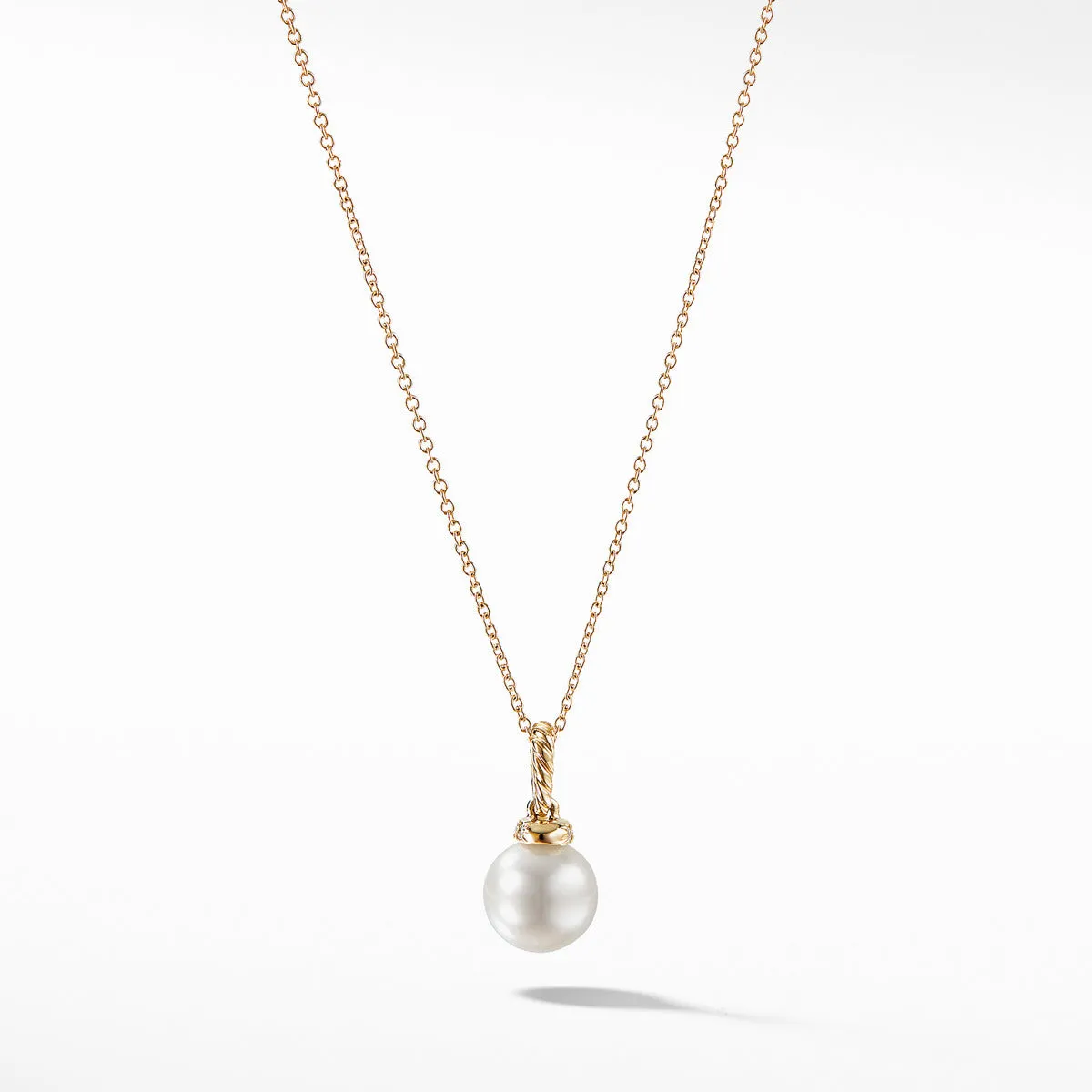 Pendant Necklace with Pearls and Diamonds in 18K Gold