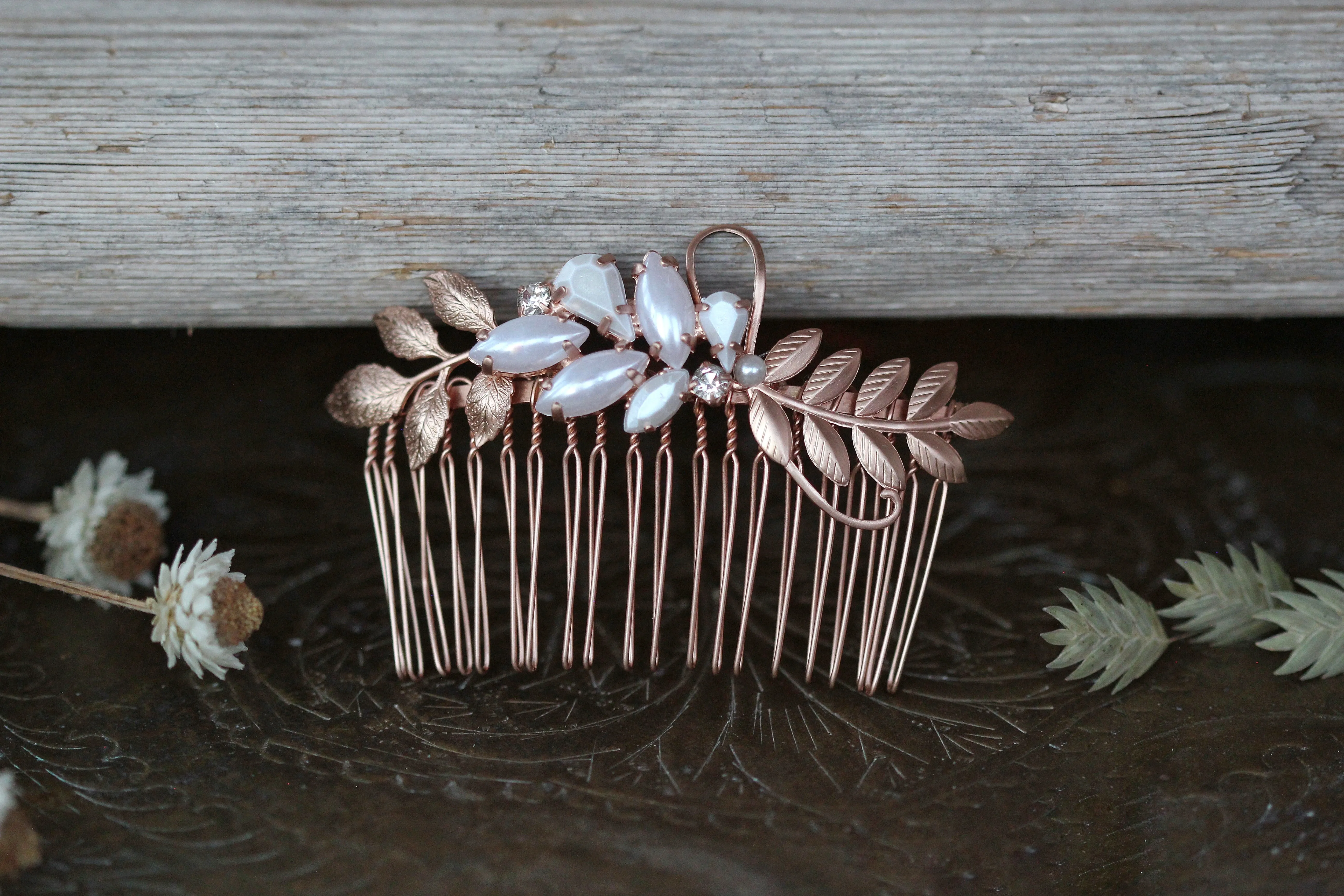 Preorder* Victoria Comb
