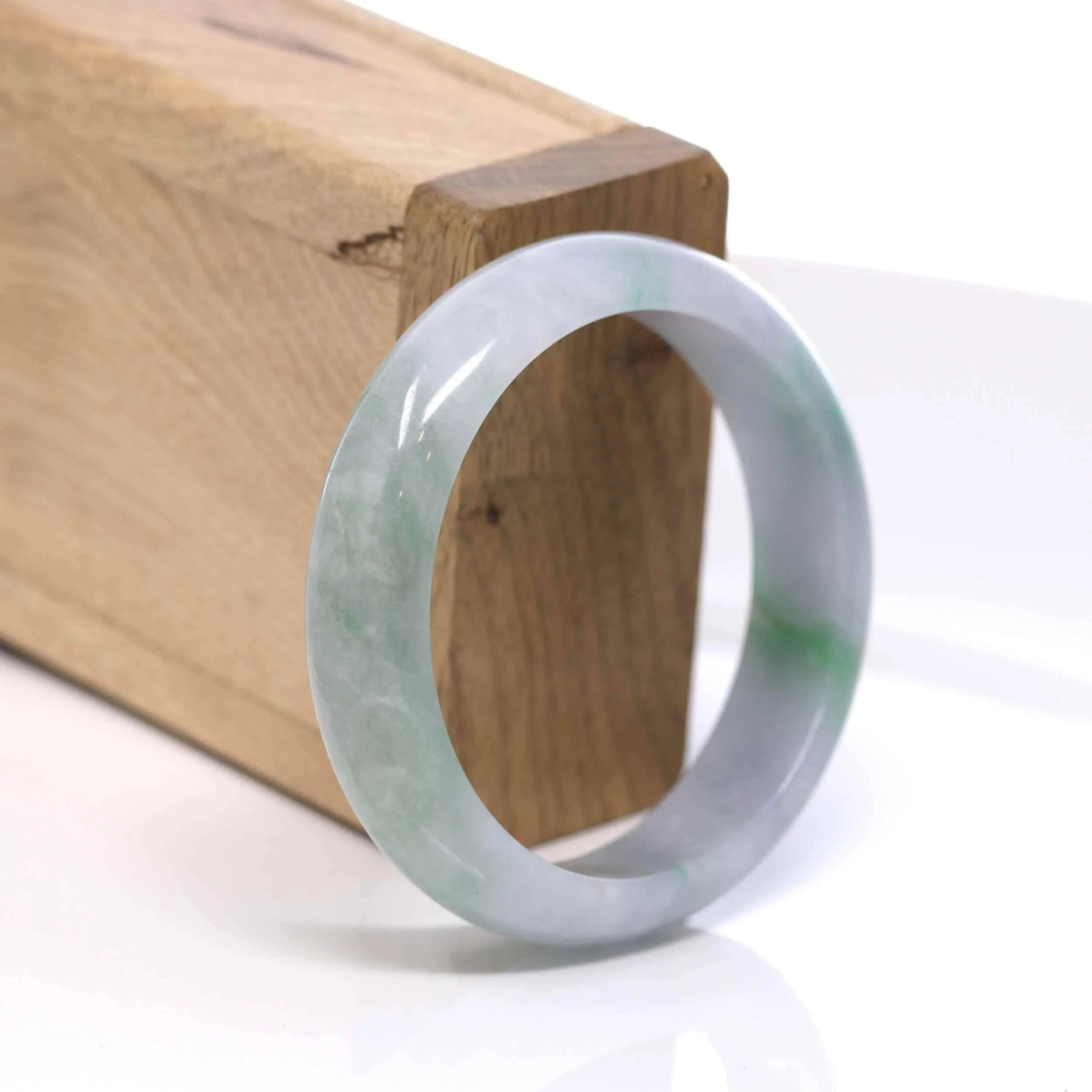 RealJade® "Classic Bangle" Green Natural Burmese Jadeite Jade Bangle ( 52.63mm ) #546