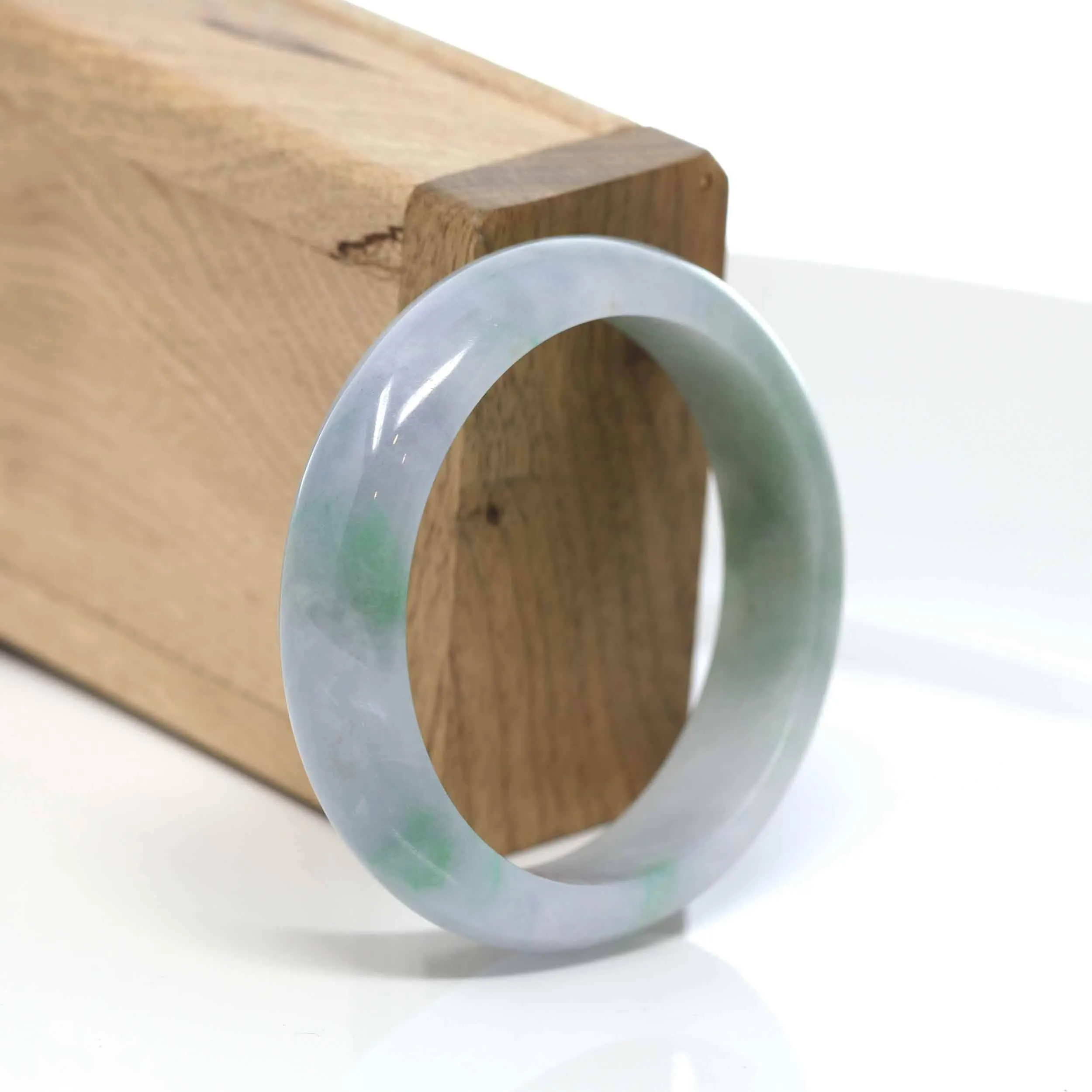 RealJade® "Classic Bangle" Green Natural Burmese Jadeite Jade Bangle ( 52.63mm ) #546