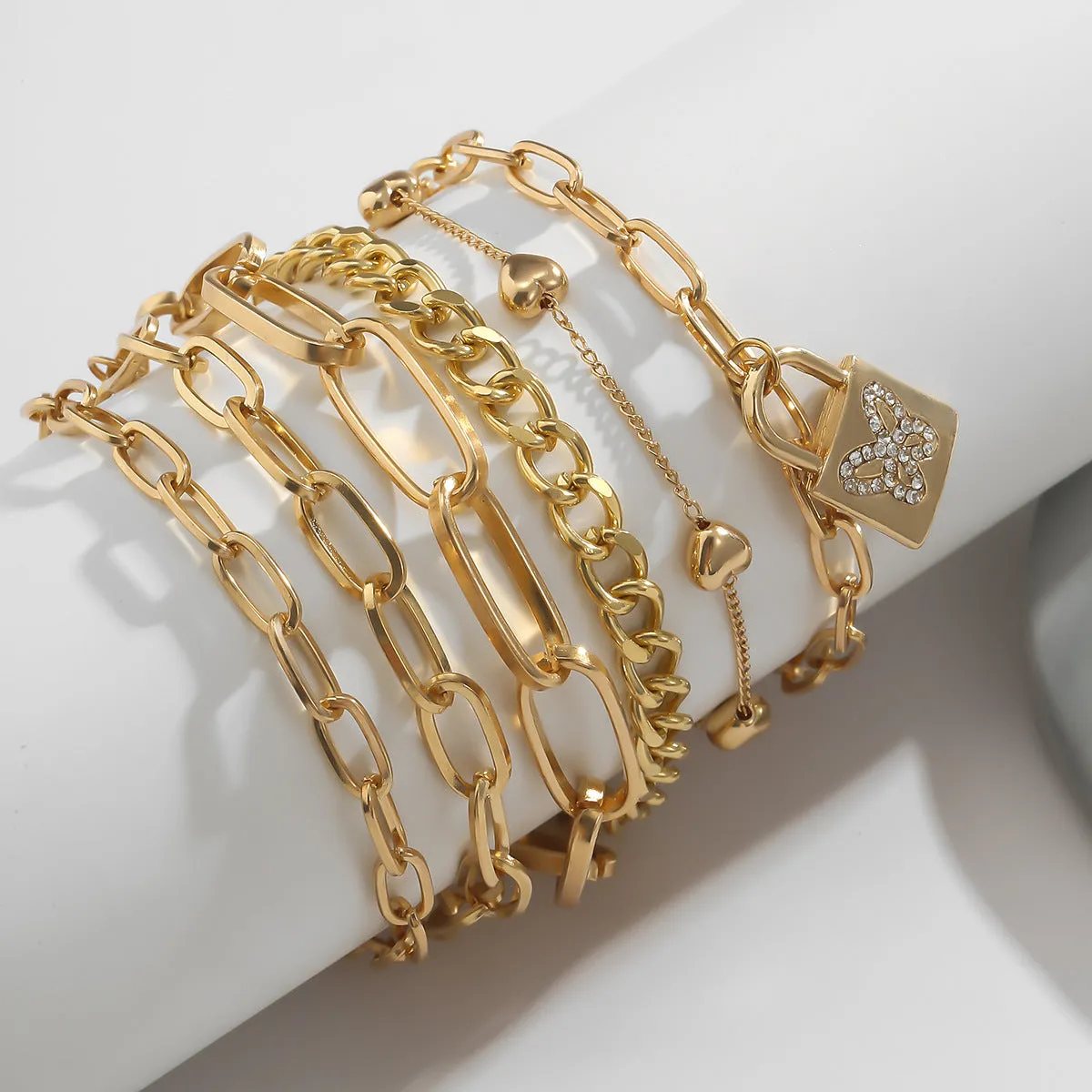 Retro Peach Heart Cross Chain Bracelet Female Creative Diamond-studded Butterfly Lock Bracelet Set