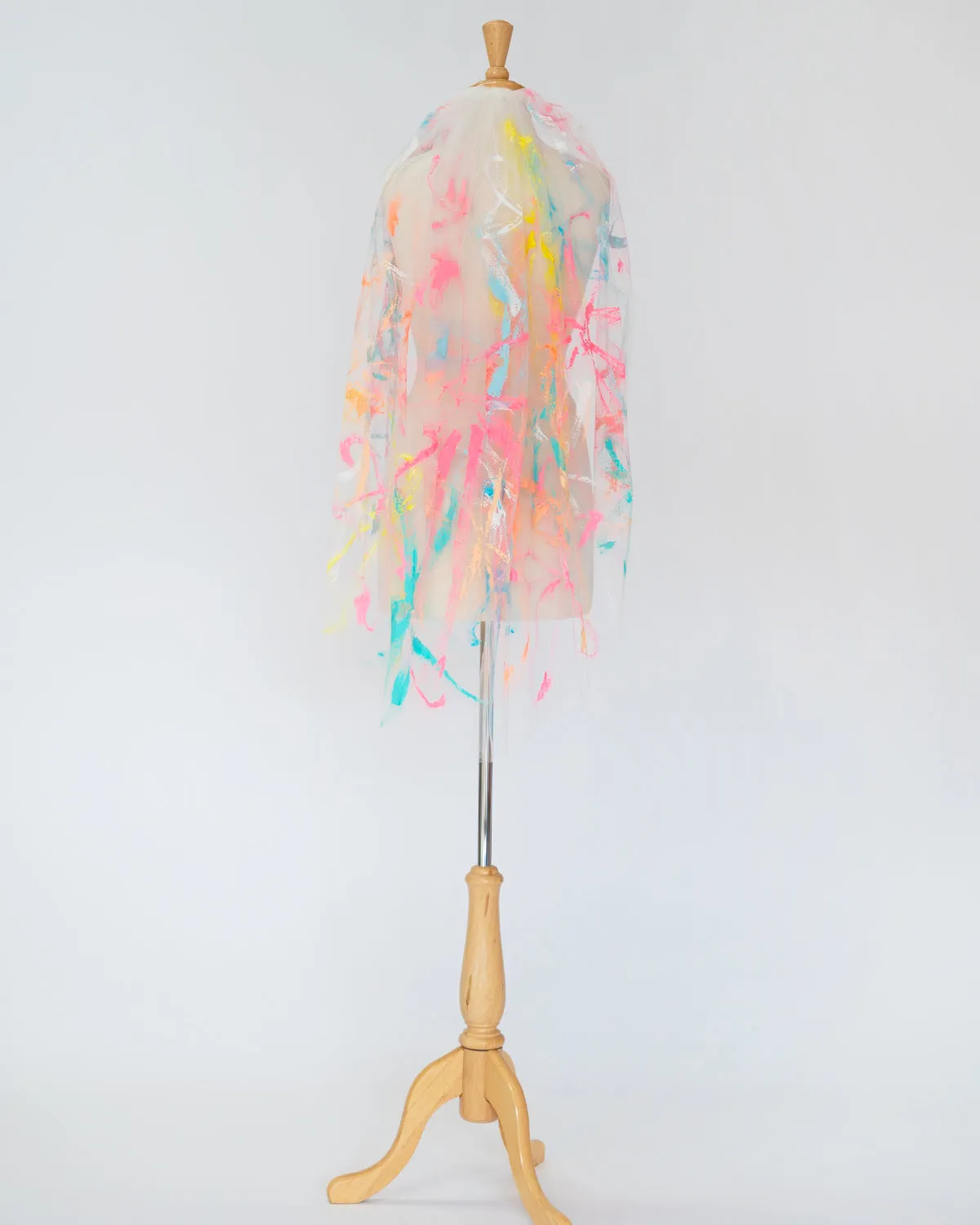 Single Tier Fingertip Length Veil