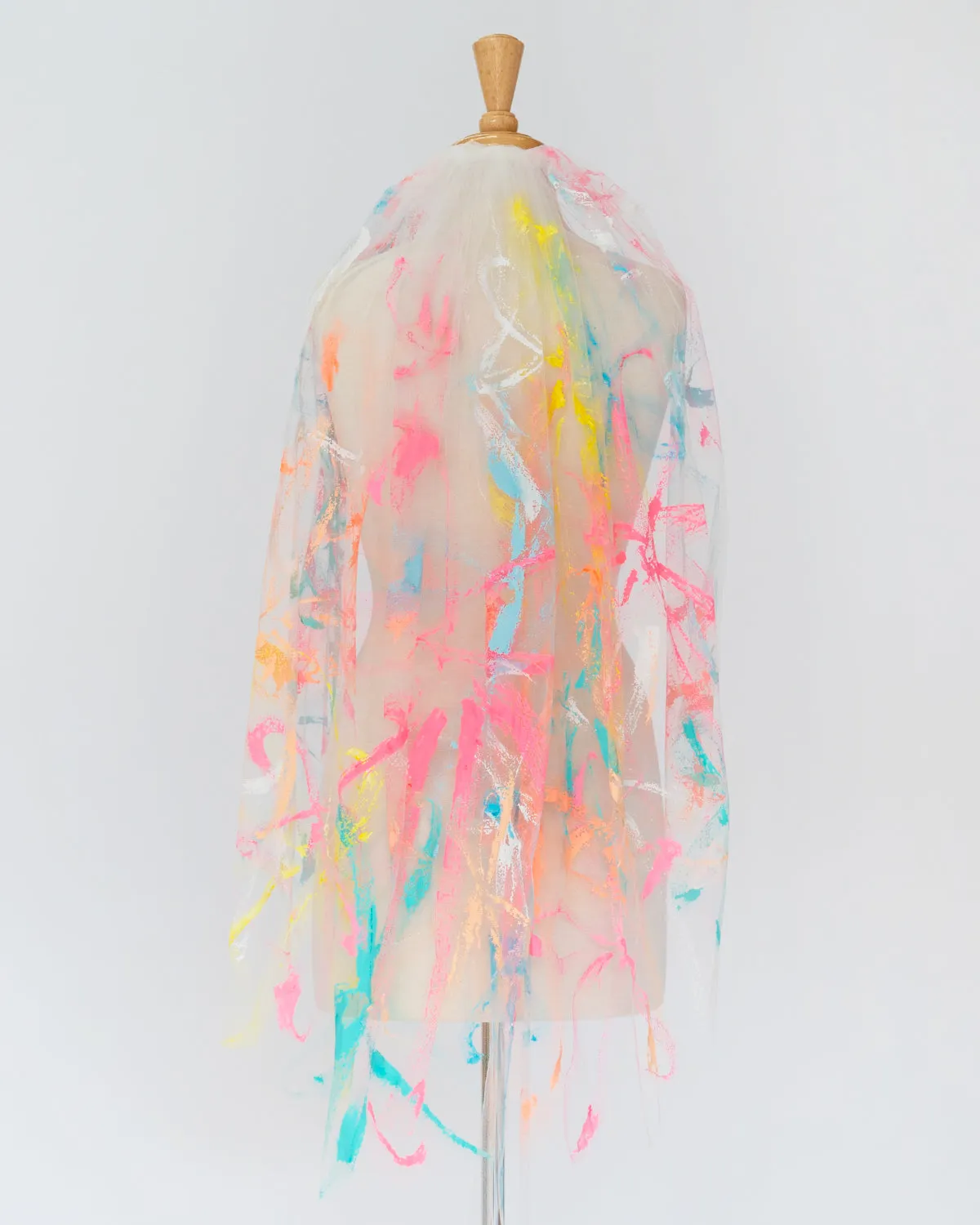 Single Tier Fingertip Length Veil