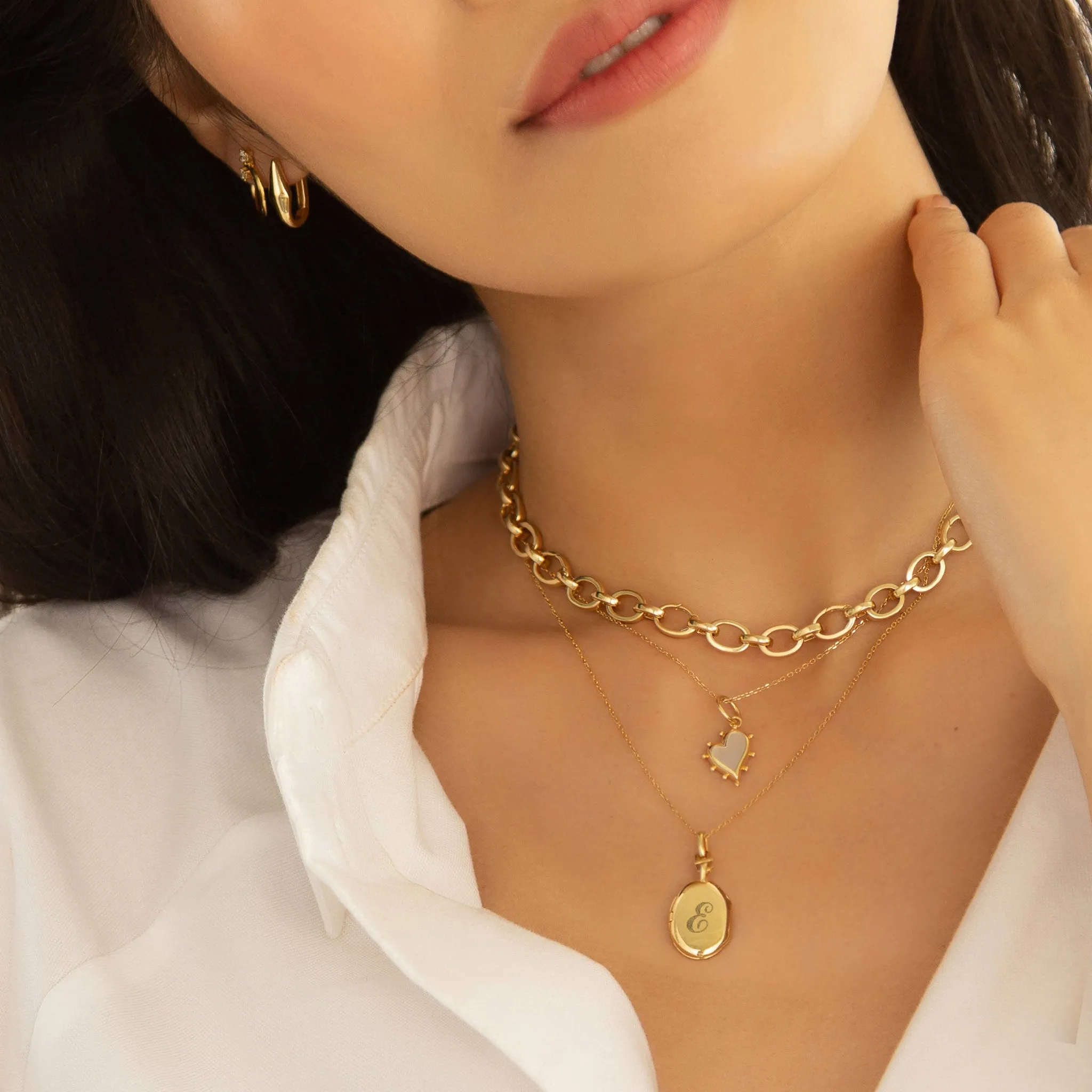 Slim "Eve" 18K Gold Engraved Locket Necklace