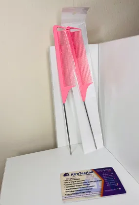 Tail X Cricket Comb