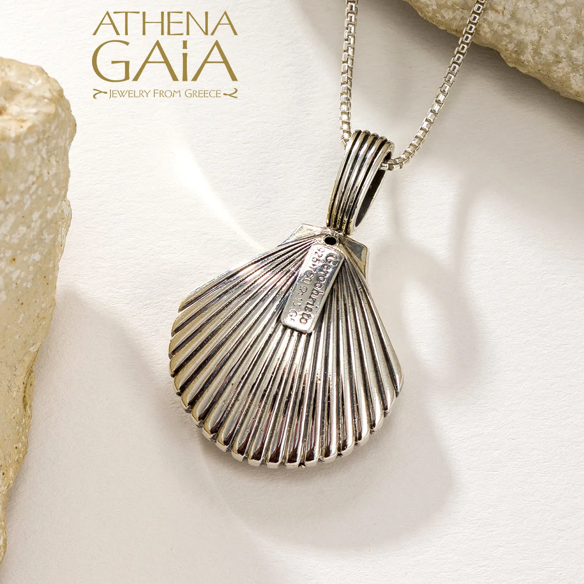 Thalassa Seashell Pendant