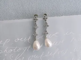 Vera - Statement Pearl Drop Bridal Earrings