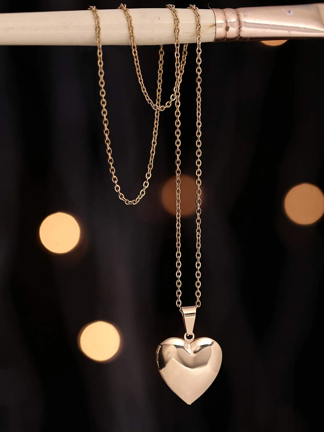 Yellow Chimes Pendant for Women Golden Openable Heart Photo Frame Locket Gift Jewelry Pendant Necklace for Men and Women.
