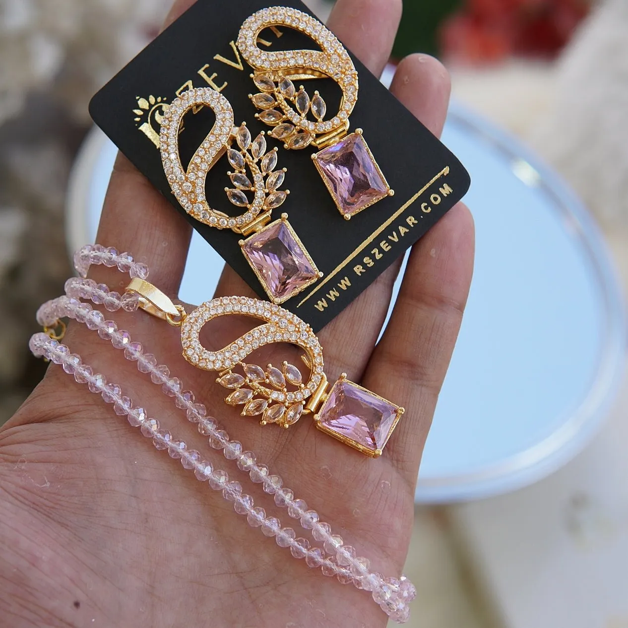 Zircones Golden Plated Locket Set